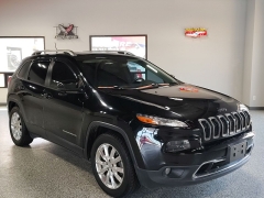 Used 2017  Jeep Cherokee 4d SUV 4WD Limited V6 High Altitude at Carrikers Auto Outlet near Oskaloosa&comma; IA