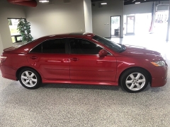 Used 2009  Toyota Camry 4d Sedan SE 5spd at Carrikers Auto Outlet near Oskaloosa&comma; IA