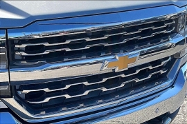 Used 2017  Chevrolet Silverado 1500 4WD Crew Cab LTZ at Carrikers Auto Outlet near Oskaloosa&comma; IA