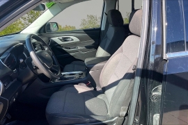 Used 2020  Chevrolet Traverse 4d SUV AWD LS w&sol;1LS at Carrikers Auto Outlet near Oskaloosa&comma; IA