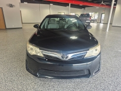 Used 2012  Toyota Camry 4d Sedan LE at Carrikers Auto Outlet near Oskaloosa&comma; IA