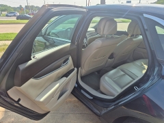 Used 2013  Cadillac XTS 4d Sedan at Carrikers Auto Outlet near Oskaloosa&comma; IA
