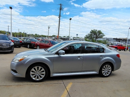 Used 2012 Subaru Legacy 4d Sedan i Limited at Carrikers Auto Outlet near Oskaloosa, IA