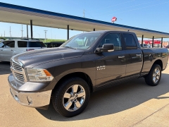Used 2018  Ram 1500 4WD Quad Cab Big Horn at Carrikers Auto Outlet near Oskaloosa&comma; IA