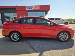 Used 2017 Ford Focus 4d Sedan SE at Carrikers Auto Outlet near Oskaloosa, IA