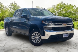 Used 2021  Chevrolet Silverado 1500 4WD Crew Cab 147" LT at Carrikers Auto Outlet near Oskaloosa&comma; IA