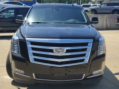 Used 2017  Cadillac Escalade ESV 4d SUV 4WD Luxury at Carrikers Auto Outlet near Oskaloosa&comma; IA