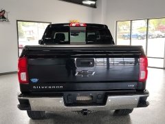 Used 2018  Chevrolet Silverado 1500 4WD Crew Cab LTZ Z71 at Carrikers Auto Outlet near Oskaloosa&comma; IA