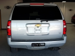 Used 2012  Chevrolet Suburban 2500 SUV 4WD LS at Carrikers Auto Outlet near Oskaloosa&comma; IA