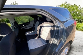 Used 2020  Chevrolet Equinox 4d SUV AWD LT w&sol;2FL at Carrikers Auto Outlet near Oskaloosa&comma; IA