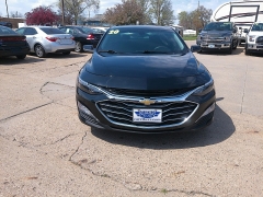 Used 2020 Chevrolet Malibu 4d Sedan LT at Carrikers Auto Outlet near Oskaloosa, IA