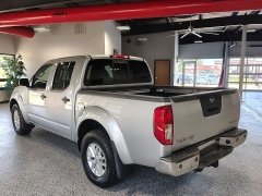 Used 2015  Nissan Frontier 4WD Crew Cab SV 6spd at Carrikers Auto Outlet near Oskaloosa&comma; IA