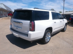 Used 2017 GMC Yukon XL 4d SUV 4WD Denali at Carrikers Auto Outlet near Oskaloosa, IA