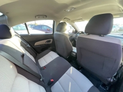 Used 2014  Chevrolet Cruze 4d Sedan LS AT at Carrikers Auto Outlet near Oskaloosa&comma; IA