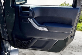 Used 2015  Jeep Wrangler Unlimited 4d Convertible Sahara at Carrikers Auto Outlet near Oskaloosa&comma; IA