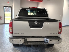 Used 2015  Nissan Frontier 4WD Crew Cab SV 6spd at Carrikers Auto Outlet near Oskaloosa&comma; IA