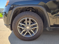Used 2018 Jeep Grand Cherokee 4d SUV 4WD Limited V6 at Carrikers Auto Outlet near Oskaloosa, IA