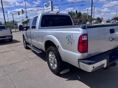 Used 2013  Ford Super Duty F-250 4WD Crew Cab Lariat at Carrikers Auto Outlet near Oskaloosa&comma; IA