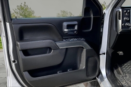 Used 2018  Chevrolet Silverado 1500 4WD Crew Cab LT at Carrikers Auto Outlet near Oskaloosa&comma; IA