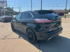 Used 2019  Ford Edge 4d SUV AWD Titanium at Carrikers Auto Outlet near Oskaloosa&comma; IA