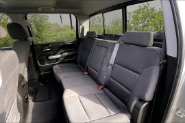 Used 2018  Chevrolet Silverado 1500 4WD Crew Cab LT at Carrikers Auto Outlet near Oskaloosa&comma; IA