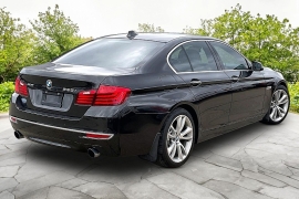 Used 2015  BMW 5 Series 4dr Sdn 535i xDrive AWD at Carrikers Auto Outlet near Oskaloosa&comma; IA
