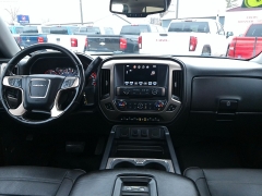 Used 2016 GMC Sierra 1500 4WD Crew Cab Denali at Carrikers Auto Outlet near Oskaloosa, IA