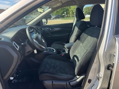 Used 2016  Nissan Rogue 4d SUV AWD S at Carrikers Auto Outlet near Oskaloosa&comma; IA