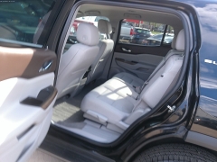 Used 2023 GMC Acadia AWD 4dr SLE at Carrikers Auto Outlet near Oskaloosa, IA