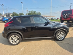 Used 2013  Nissan Juke 4d SUV AWD SL at Carrikers Auto Outlet near Oskaloosa&comma; IA