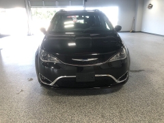 Used 2018  Chrysler Pacifica 4d Wagon Touring L Plus at Carrikers Auto Outlet near Oskaloosa&comma; IA