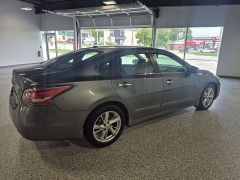 Used 2015  Nissan Altima 4d Sedan SL 2&period;5L at Carrikers Auto Outlet near Oskaloosa&comma; IA