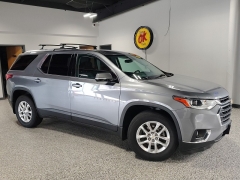 Used 2018  Chevrolet Traverse 4d SUV AWD LT Cloth w&sol;1LT at Carrikers Auto Outlet near Oskaloosa&comma; IA