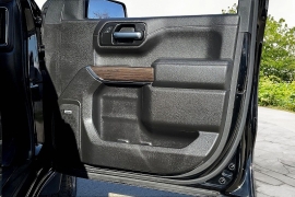 Used 2020  Chevrolet Silverado 1500 4WD Double Cab RST at Carrikers Auto Outlet near Oskaloosa, IA