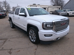 Used 2016 GMC Sierra 1500 4WD Crew Cab Denali at Carrikers Auto Outlet near Oskaloosa, IA