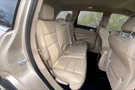 Used 2015  Jeep Grand Cherokee 4d SUV 4WD Limited at Carrikers Auto Outlet near Oskaloosa&comma; IA