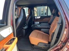 Used 2019 Lincoln Navigator 4d SUV 4WD Reserve at Carrikers Auto Outlet near Oskaloosa, IA