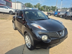Used 2013  Nissan Juke 4d SUV AWD SL at Carrikers Auto Outlet near Oskaloosa&comma; IA