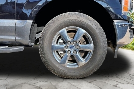 Used 2020  Ford F-150 4WD SuperCrew XLT 5 1&sol;2 at Carrikers Auto Outlet near Oskaloosa&comma; IA