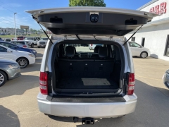 Used 2012  Jeep Liberty 4d SUV 4WD Sport Arctic at Carrikers Auto Outlet near Oskaloosa&comma; IA