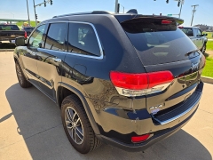 Used 2018 Jeep Grand Cherokee 4d SUV 4WD Limited V6 at Carrikers Auto Outlet near Oskaloosa, IA