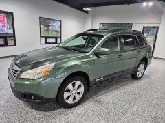  2012 Subaru Outback 4d SUV R Premium at Carrikers Auto Outlet near Oskaloosa&comma; IA