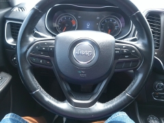 Used 2019 Jeep Cherokee 4d SUV 4WD Trailhawk 3.2L at Carrikers Auto Outlet near Oskaloosa, IA