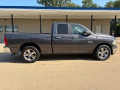 Used 2018  Ram 1500 4WD Quad Cab Big Horn at Carrikers Auto Outlet near Oskaloosa&comma; IA