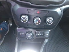 Used 2020 Jeep Renegade 4d SUV 4WD Sport Upland Edition at Carrikers Auto Outlet near Oskaloosa, IA