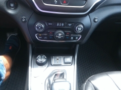 Used 2019 Jeep Cherokee 4d SUV 4WD Trailhawk 3.2L at Carrikers Auto Outlet near Oskaloosa, IA