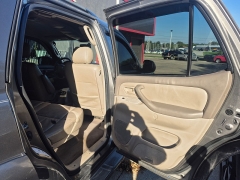 Used 2005  Toyota Sequoia 4d SUV RWD SR5 at Carrikers Auto Outlet near Oskaloosa&comma; IA