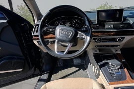 Used 2018  Audi Q5 4d SUV Quattro Premium Plus at Carrikers Auto Outlet near Oskaloosa&comma; IA