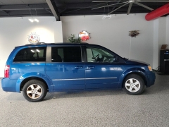 Used 2010  Dodge Grand Caravan 4d Wagon SXT 3&period;8L at Carrikers Auto Outlet near Oskaloosa&comma; IA