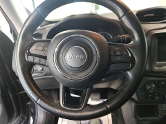 Used 2019  Jeep Renegade 4d SUV 4WD Latitude Altitude at Carrikers Auto Outlet near Oskaloosa&comma; IA